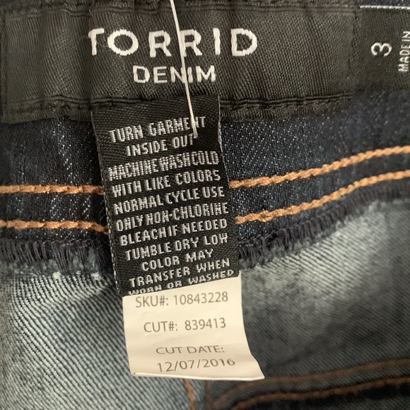 Torrid Lean Jean 3X (22/24) Skinny Soft Pull On Denim Plus Size NWT - Picture 6 of 12